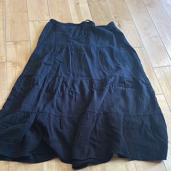 Women's skirt - Picture 1 of 2